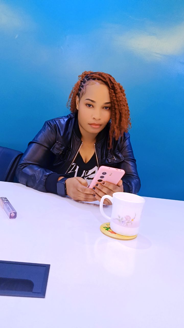 Flozzy (nge Ikindi)