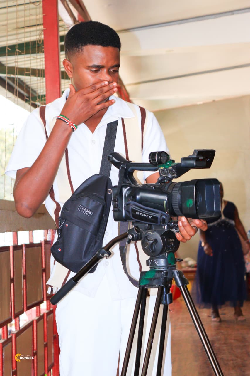 Ronney (mwene Media)